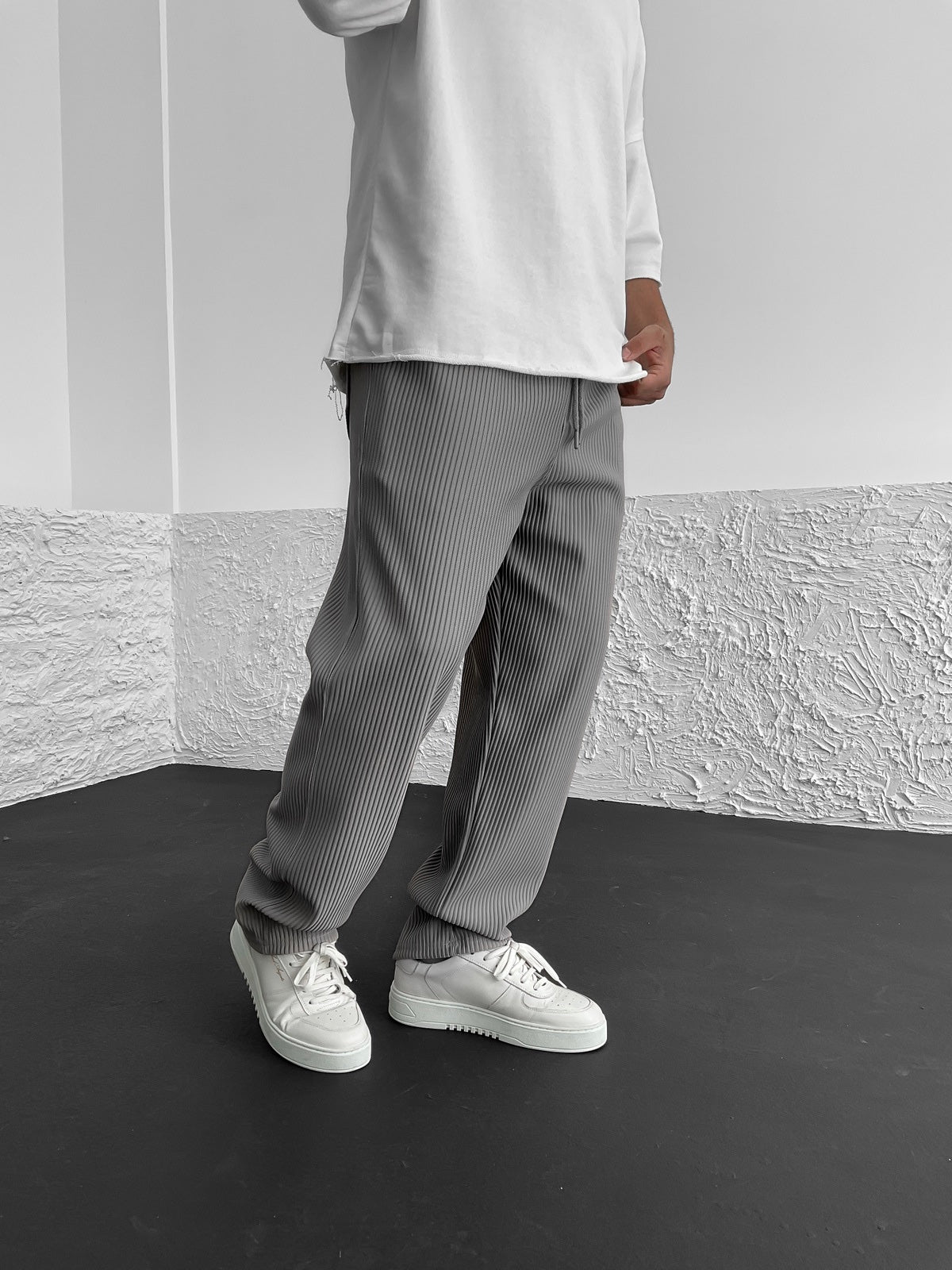 RIBBED TUBE LEG TROUSERS